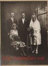 Arthur William Joan Wallis 001.jpg Arthur William Joan Wallis 001.jpg