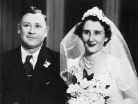 Wallis Photos/Raymond Betsy Wallis wedding.jpg